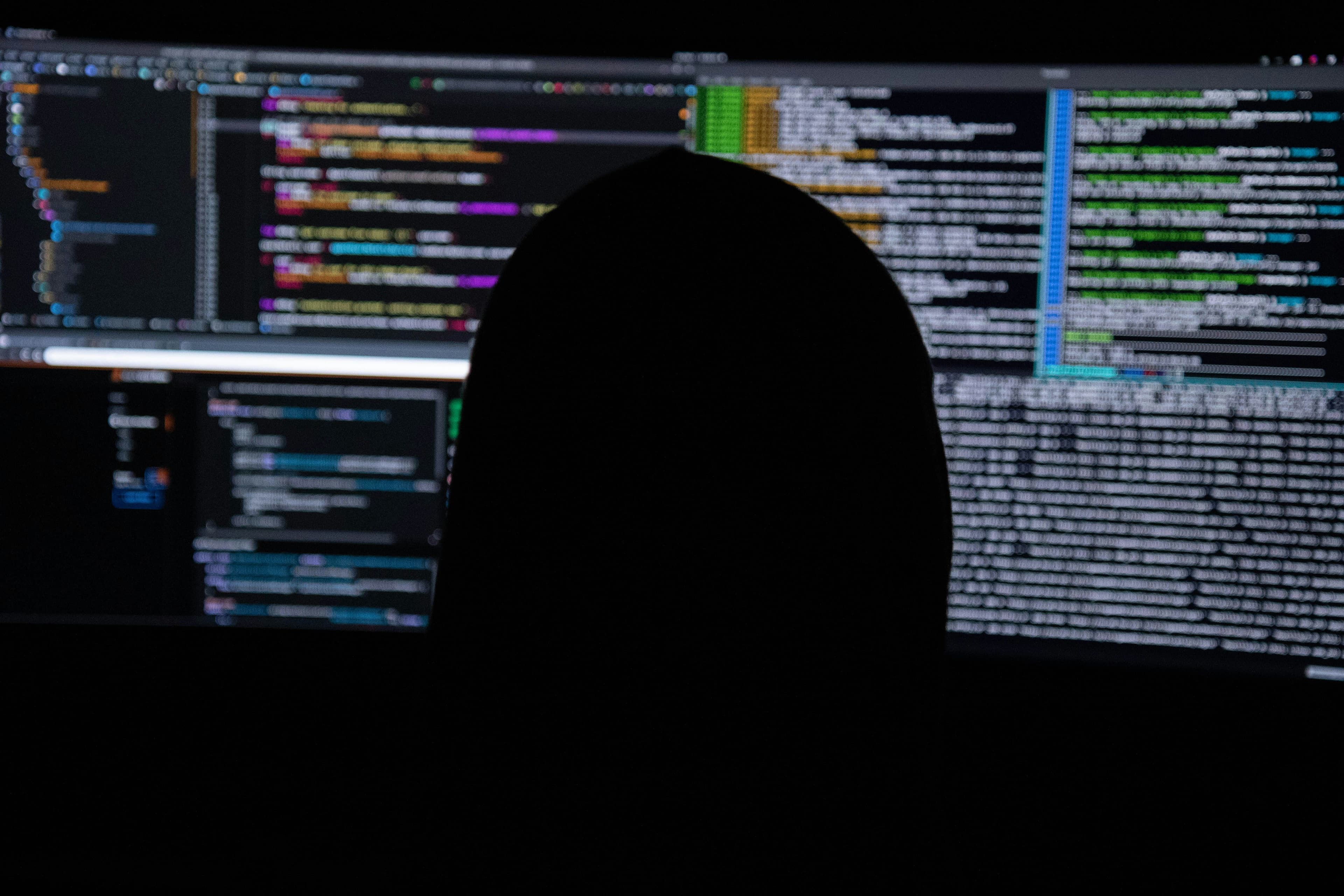 Next.js 15 Server Actions vs Web Sockets: Choosing the Right Architecture for Real-Time Apps